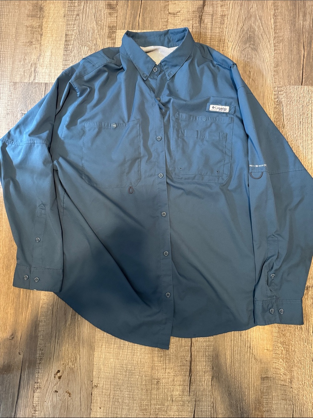 Columbia PFG Vented UF protection Omni Shade Outdoor fishing button down shirt
